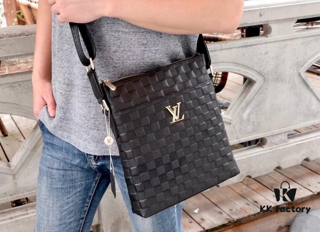 New Arrival LV Crossbody Bag 🌲 Italian Imported Cowhide Leather 🌲 Top Quality, Premium Craftsmanship