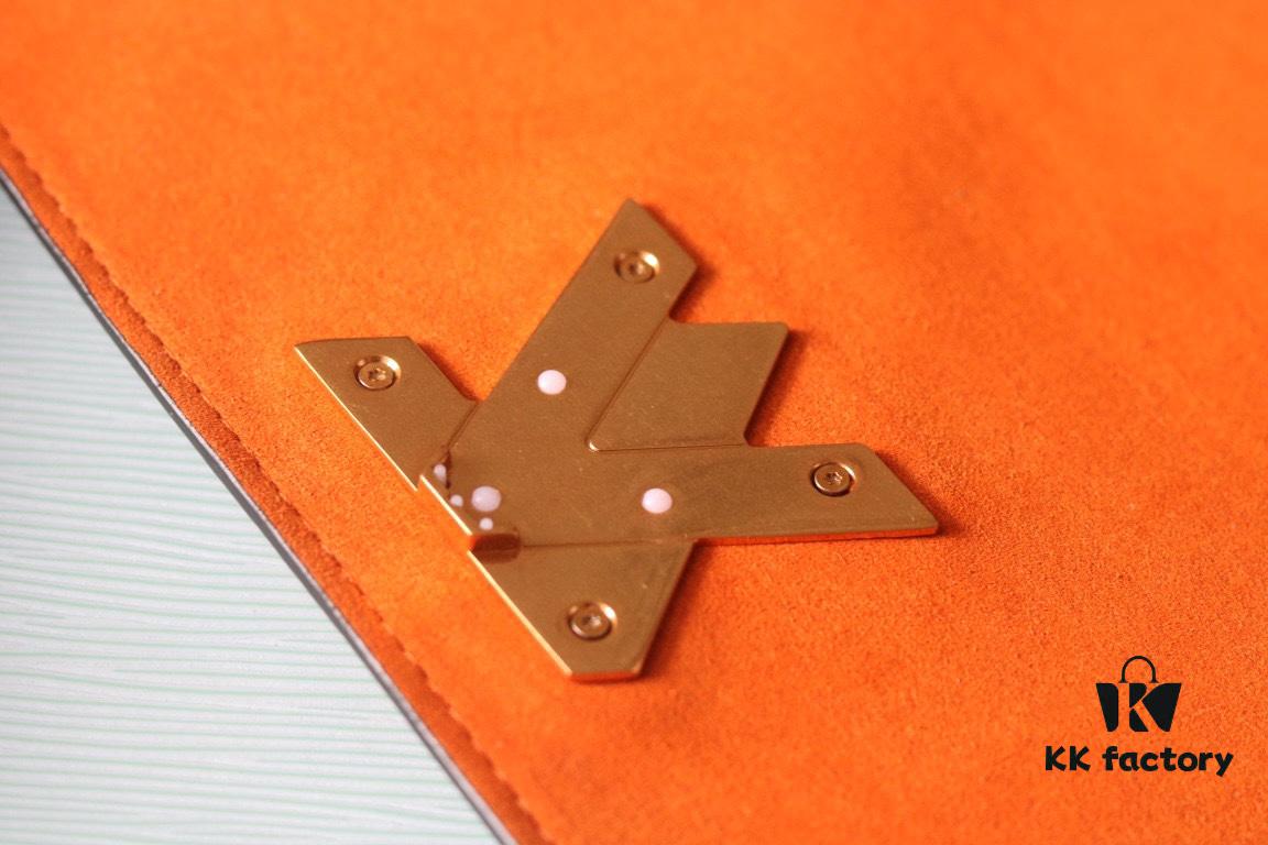 New Arrival LV Twist Soft Twist