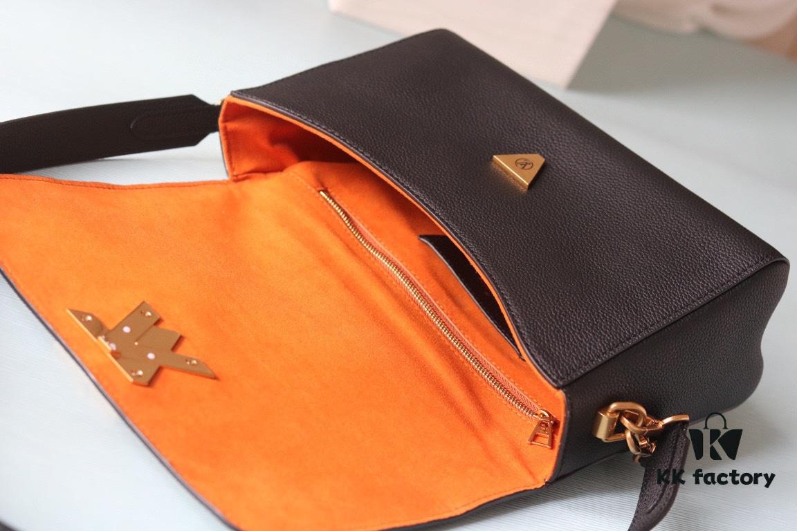 New Arrival LV Twist Soft Twist