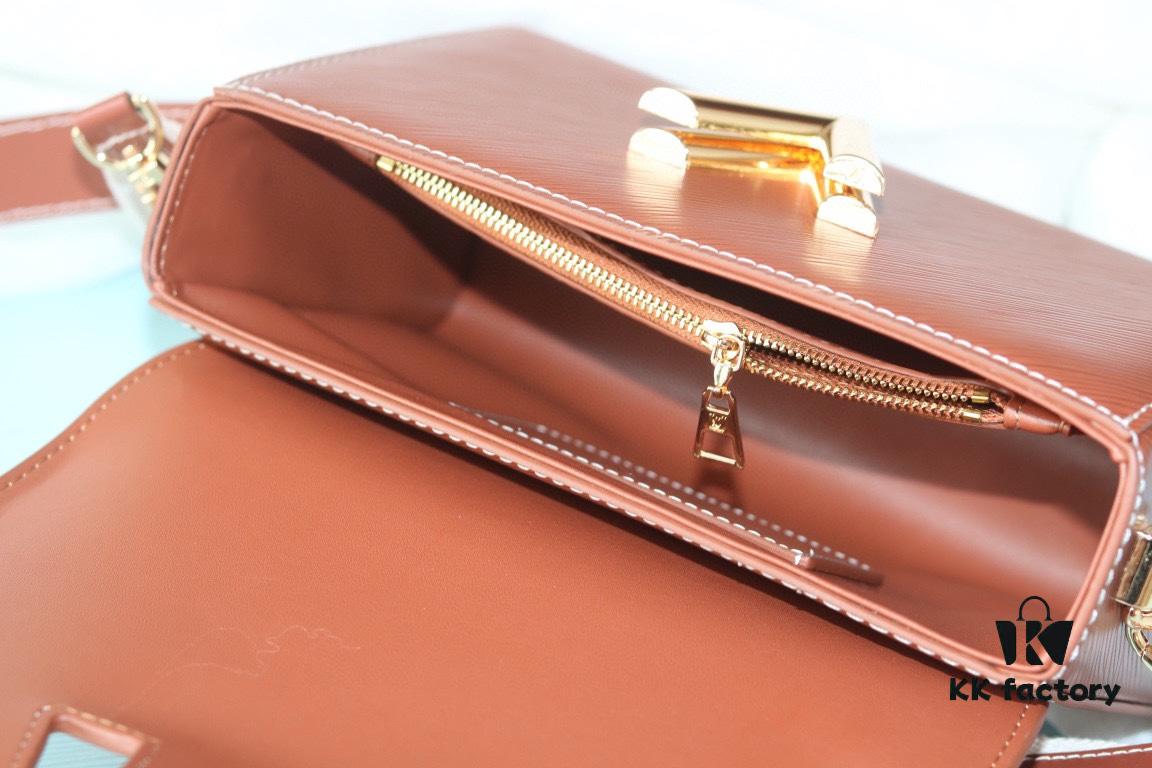 Latest European Version Top Original Quality Twist MM LV Bloom Handbag