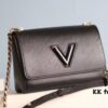 2021 Spring New Arrival Witness Twist Medium Handbag Upgrade: Epi Grained Leather with Matte Shine LV Twist Lock, Soft Leather and Metal Chain Combine for Refined Texture, Adjustable Leather Shoulder Pad for Comfortable Carry