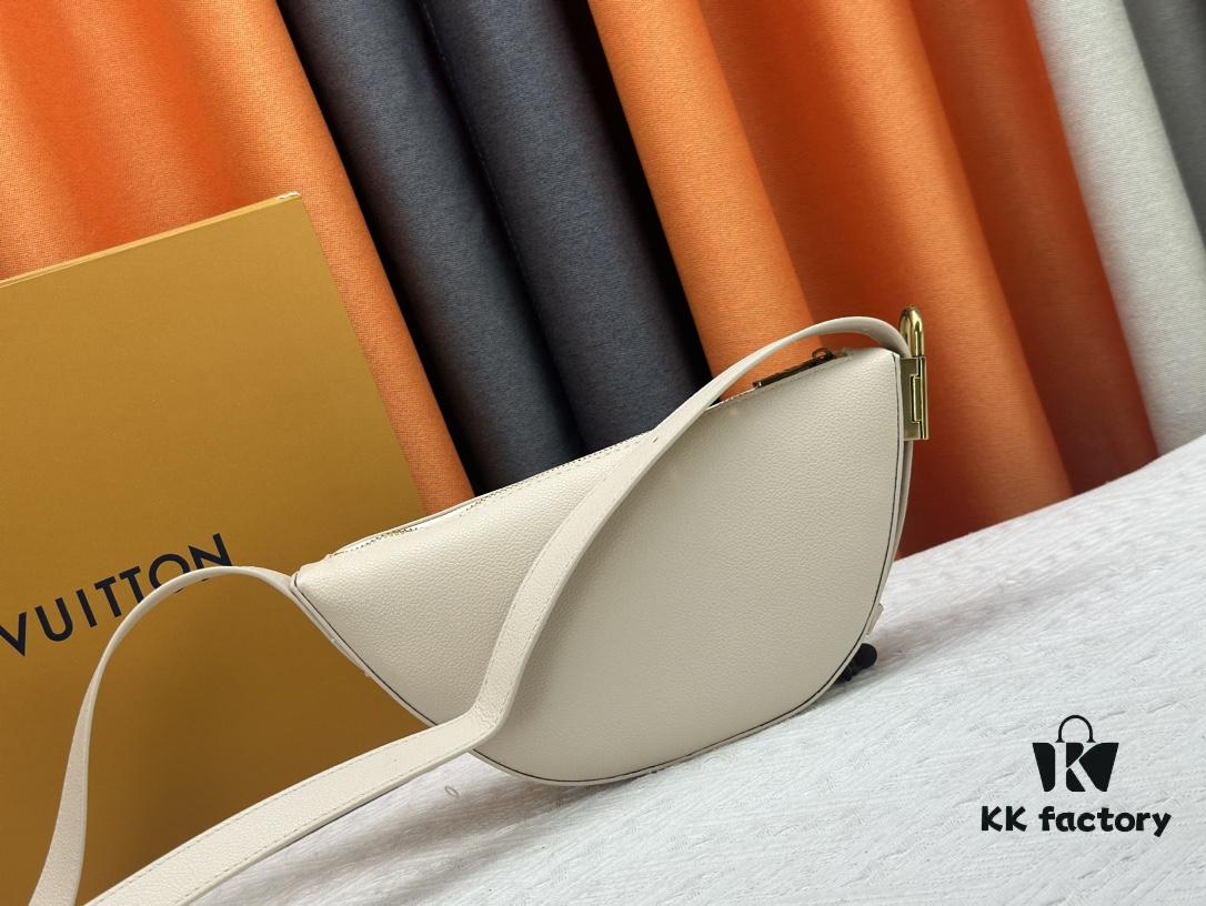 Low Key Bumbag M83546 M11429 – A Modern Minimalist Design Crafted in Exceptionally Soft and Smooth Calfskin with Refined Details