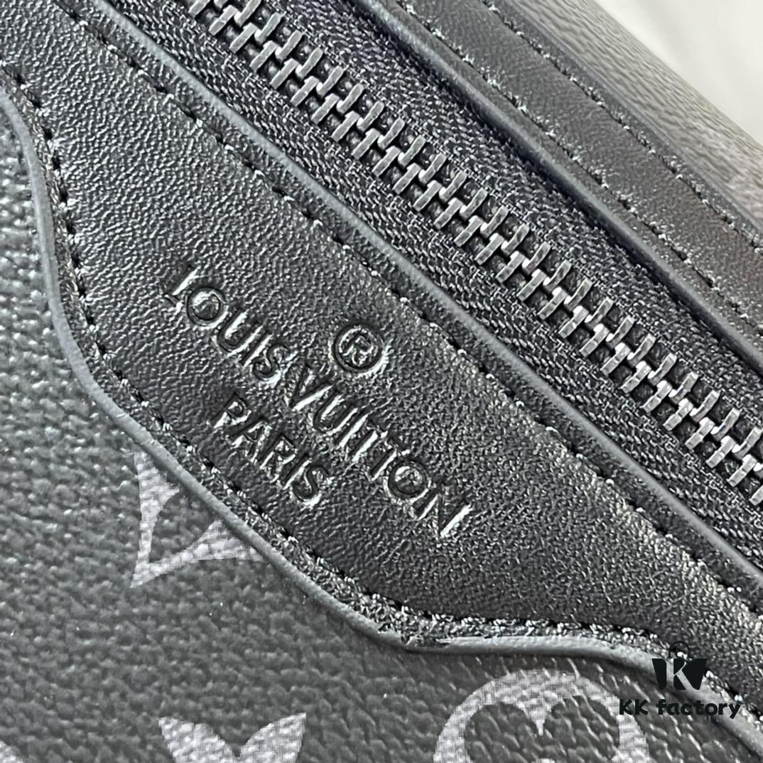 Upgraded Version 210 M25121 M12517 Latest Voyager Small Messenger Bag Crafted from Monogram Shadow Cowhide Leather