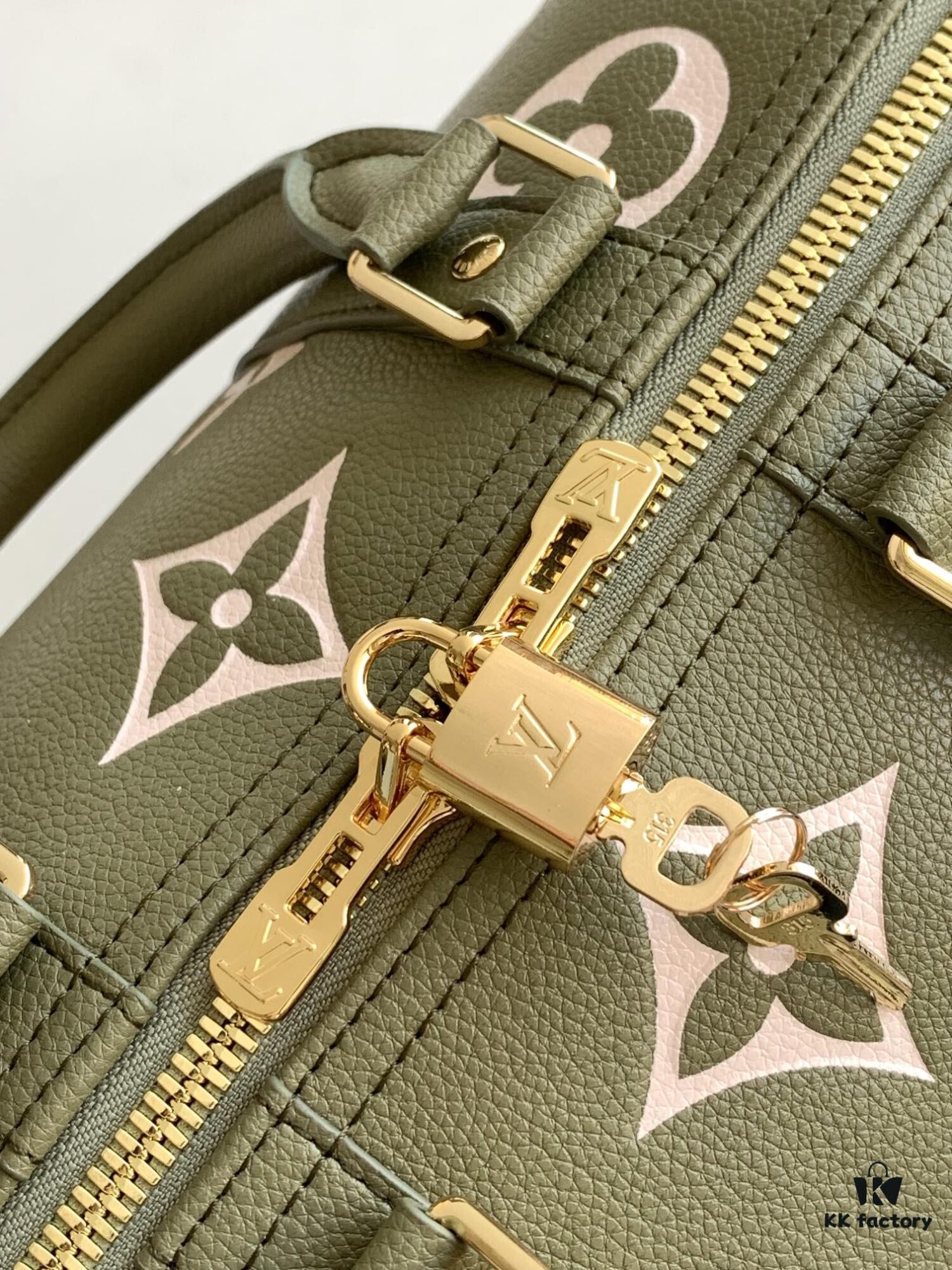 M46670 Black M46671 Green Keepall Bandoulière 45 in Monogram Empreinte Embossed Leather