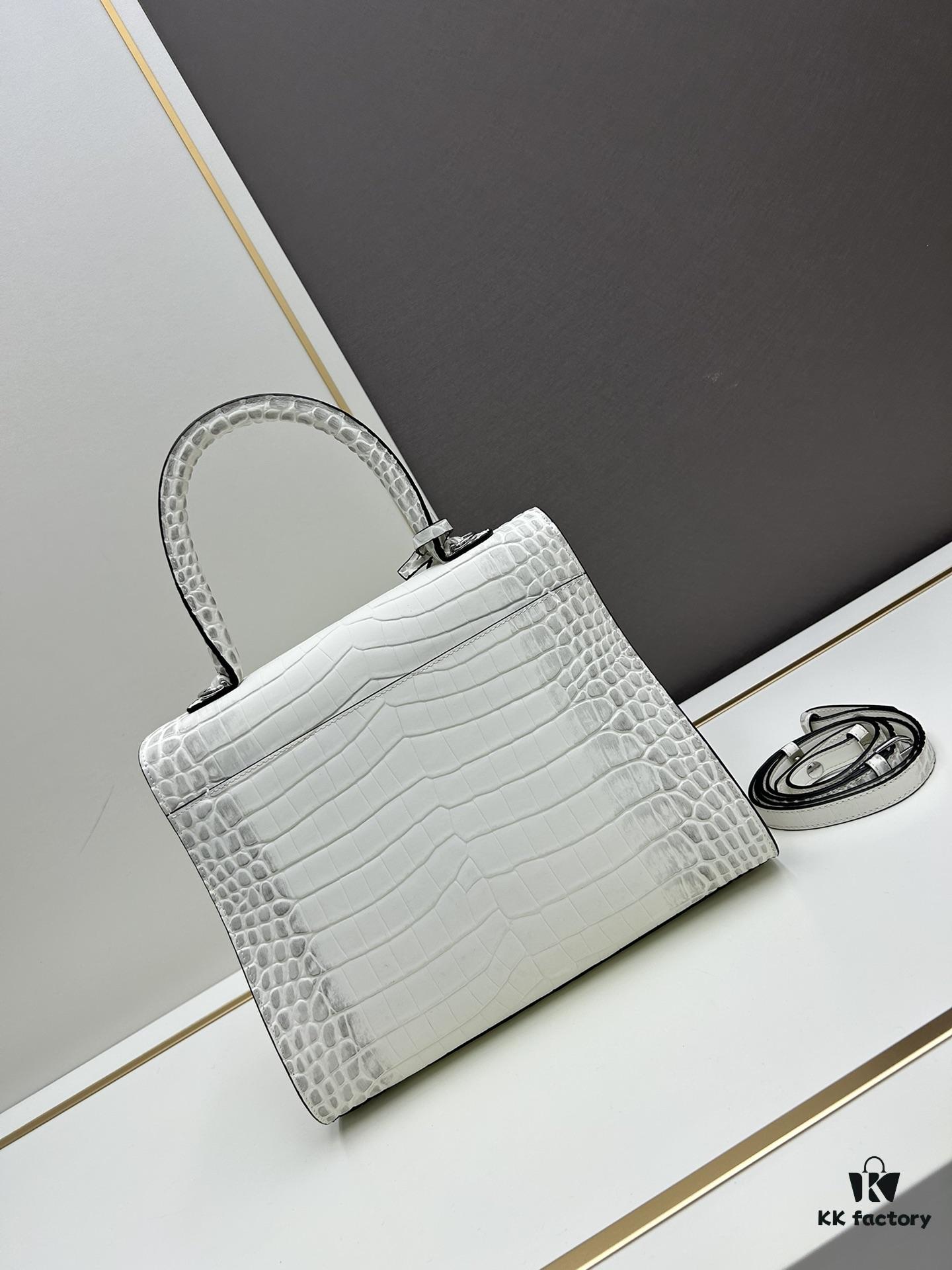 Luxuriously Unveiled 🔥 Crocodile-Embossed MM Size