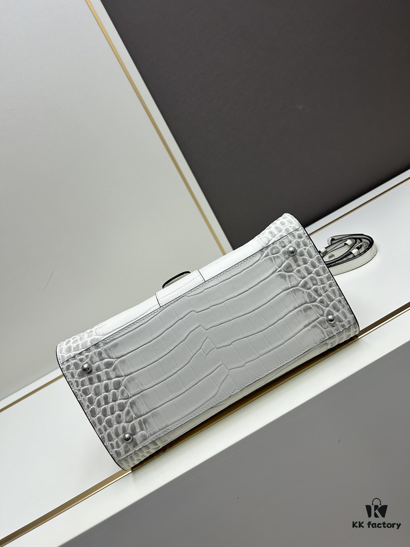 Luxuriously Unveiled 🔥 Crocodile-Embossed MM Size