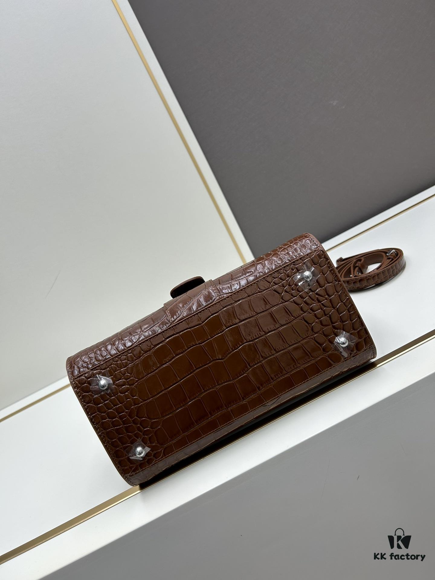 Luxuriously Unveiled 🔥 Crocodile-Embossed MM Size