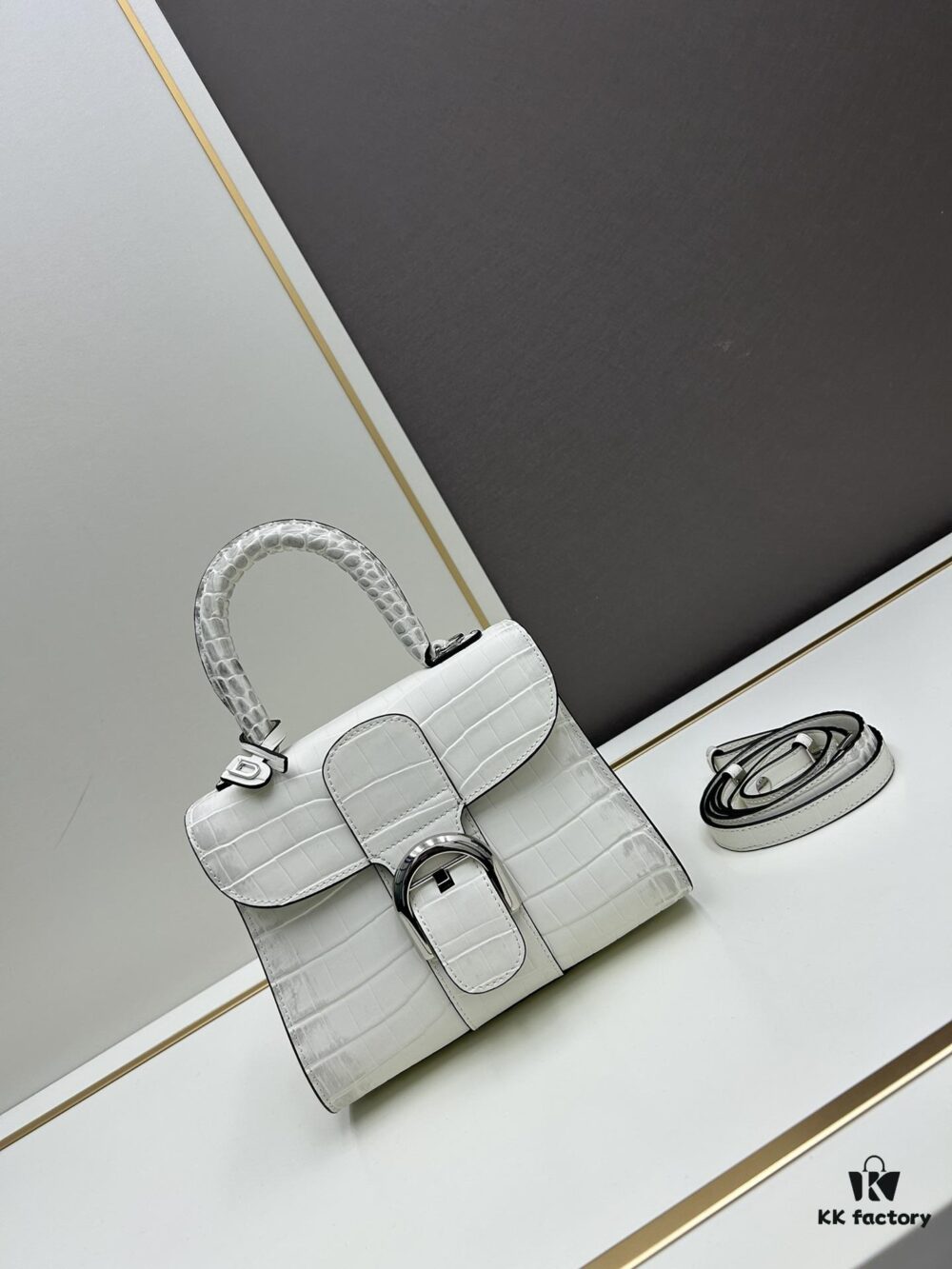 Luxuriously Unveiled 🔥 Crocodile Embossed MM Size