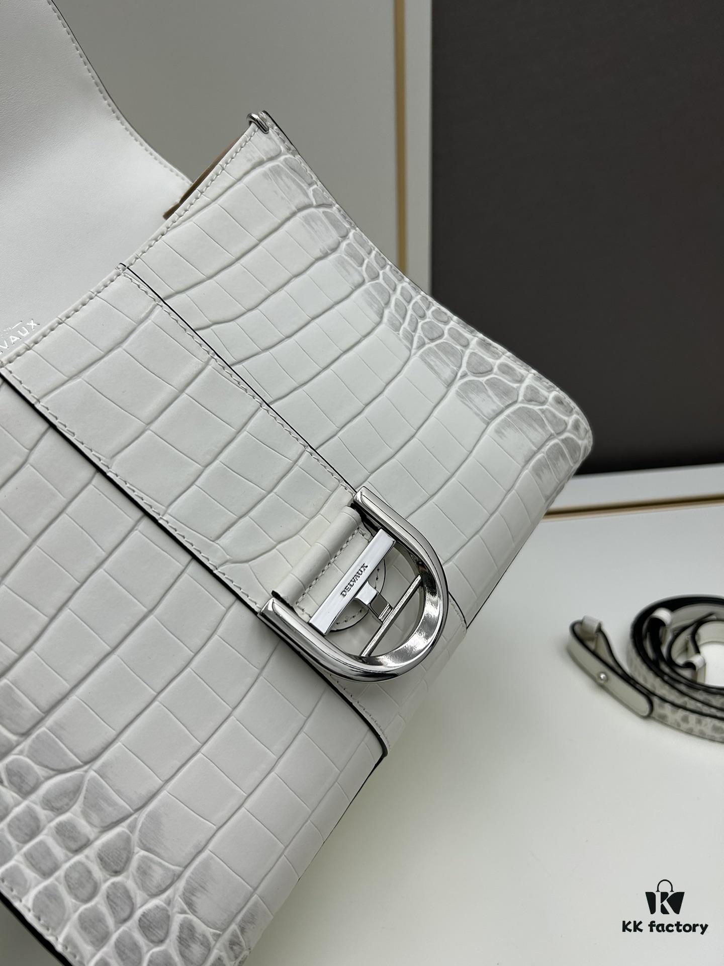 Luxuriously Unveiled 🔥 Crocodile-Embossed MM Size by Delvaux