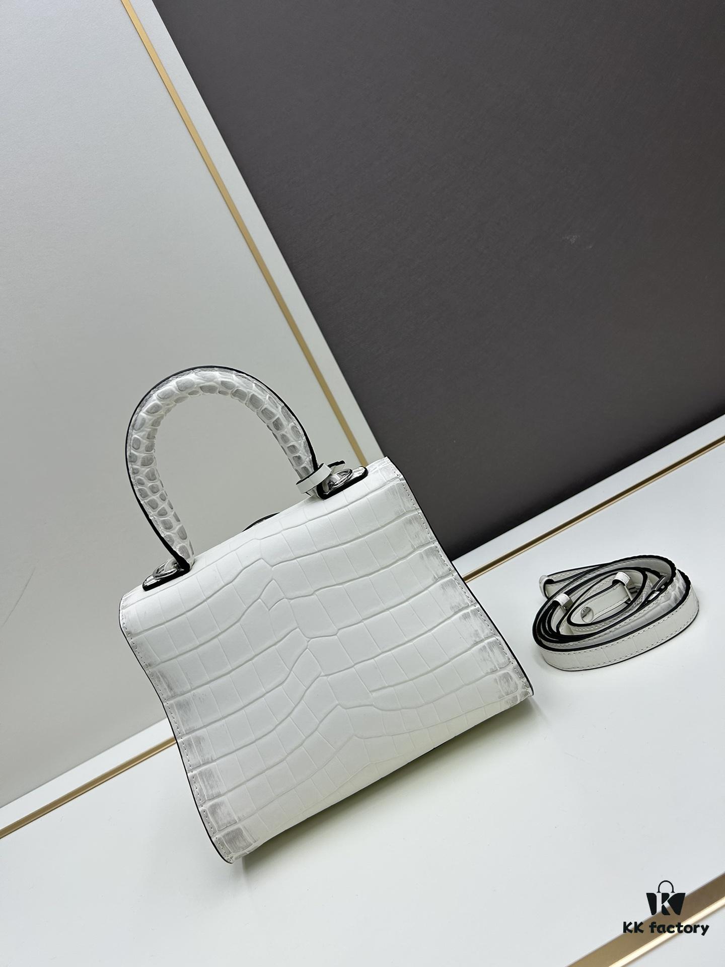 Luxuriously Unveiled 🔥 Crocodile 🐊 Embossed MM Size