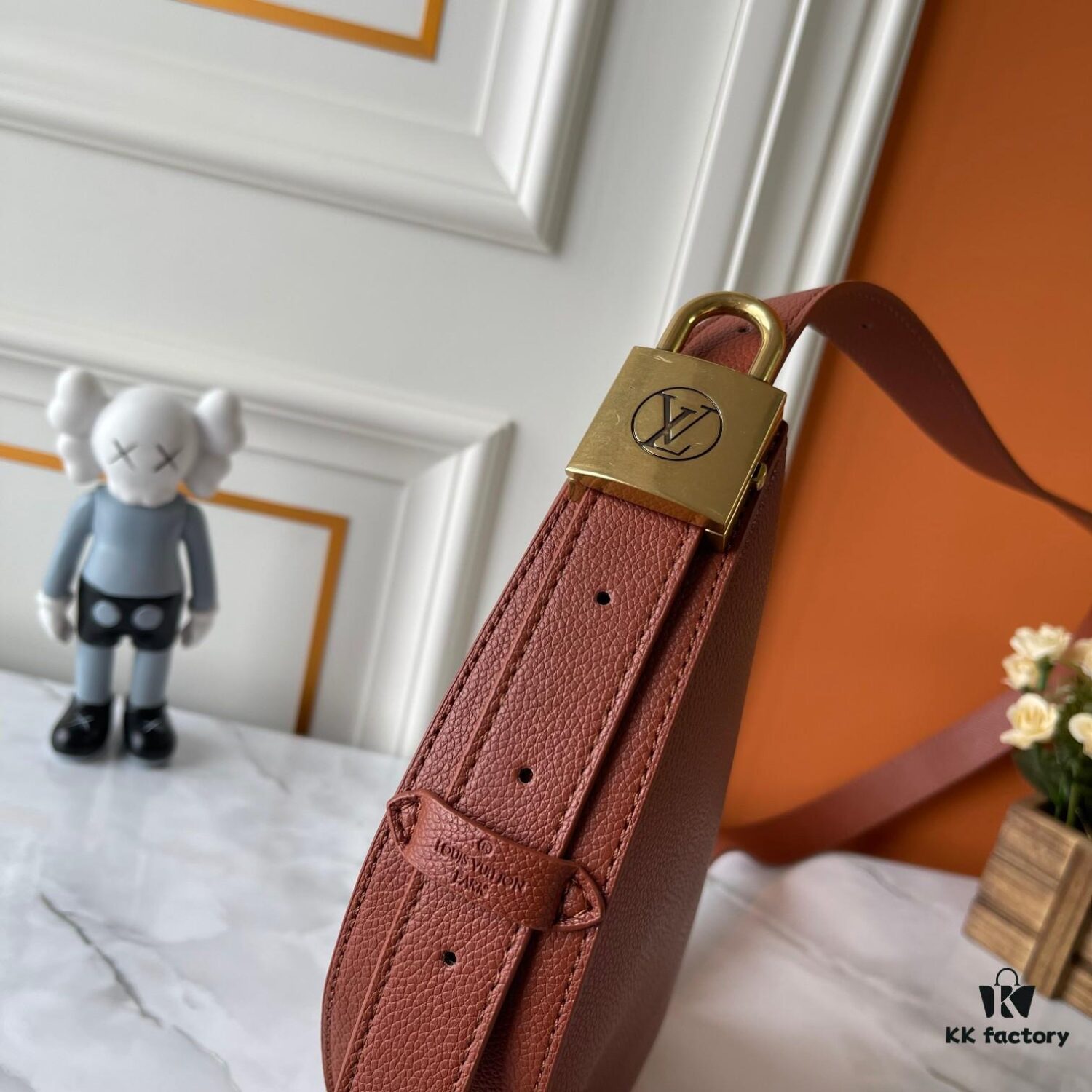 Upgraded Version (Real Photos, Quality Compared) M83546 M11429 Low Key Bumbag