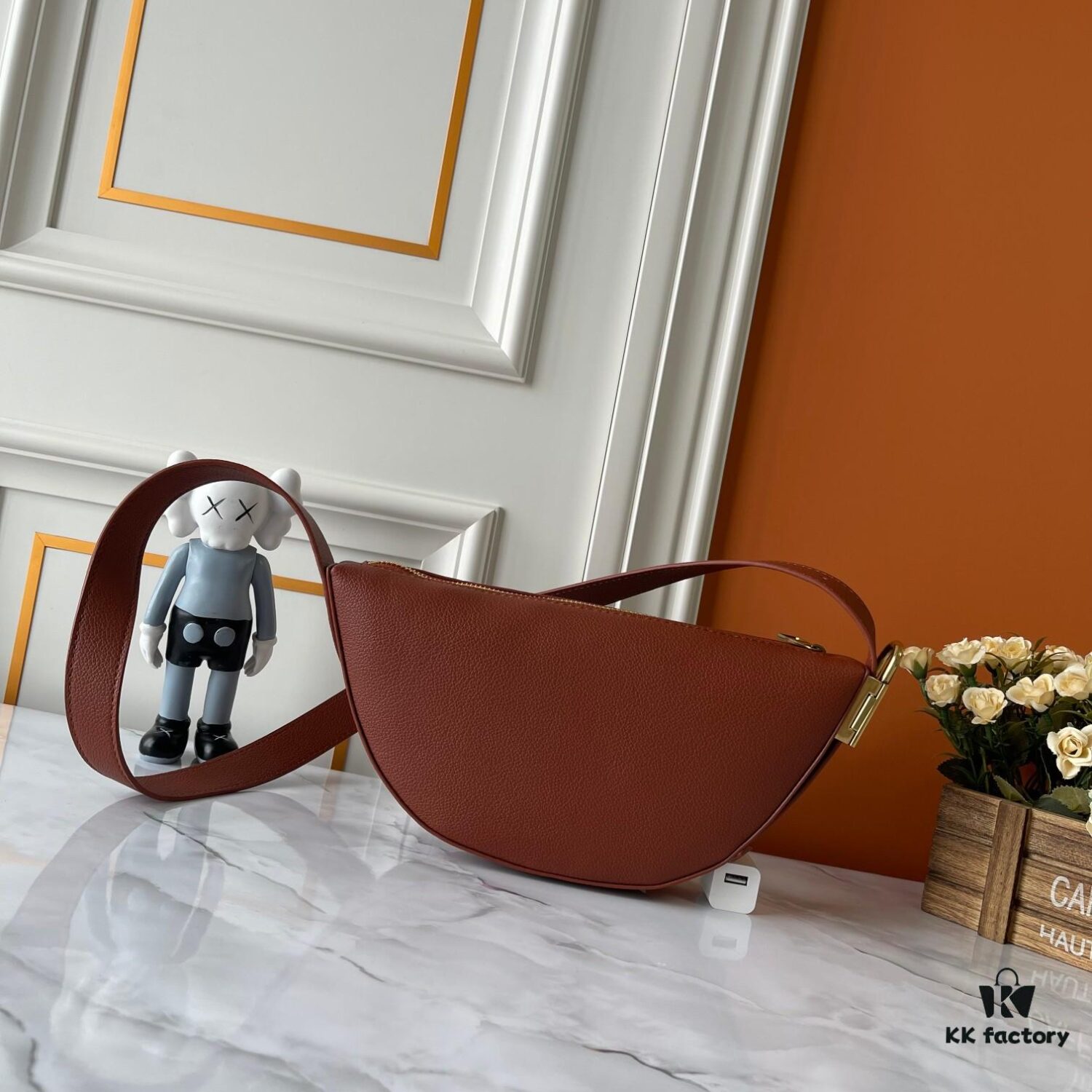 Upgraded Version (Real Photos, Quality Compared) M83546 M11429 Low Key Bumbag