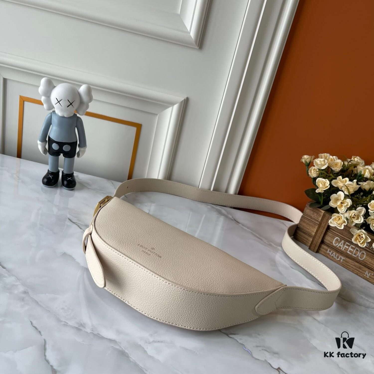 Upgraded Version (Authentic Photos, Quality Compared) M83546 M11429 Low Key Bumbag