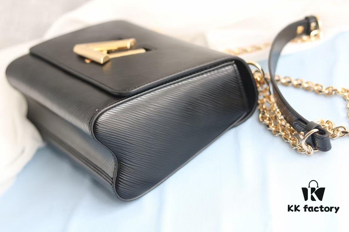 Top Quality Original LV Latest and Hottest Twist Denim Medium Size Handbag 22260