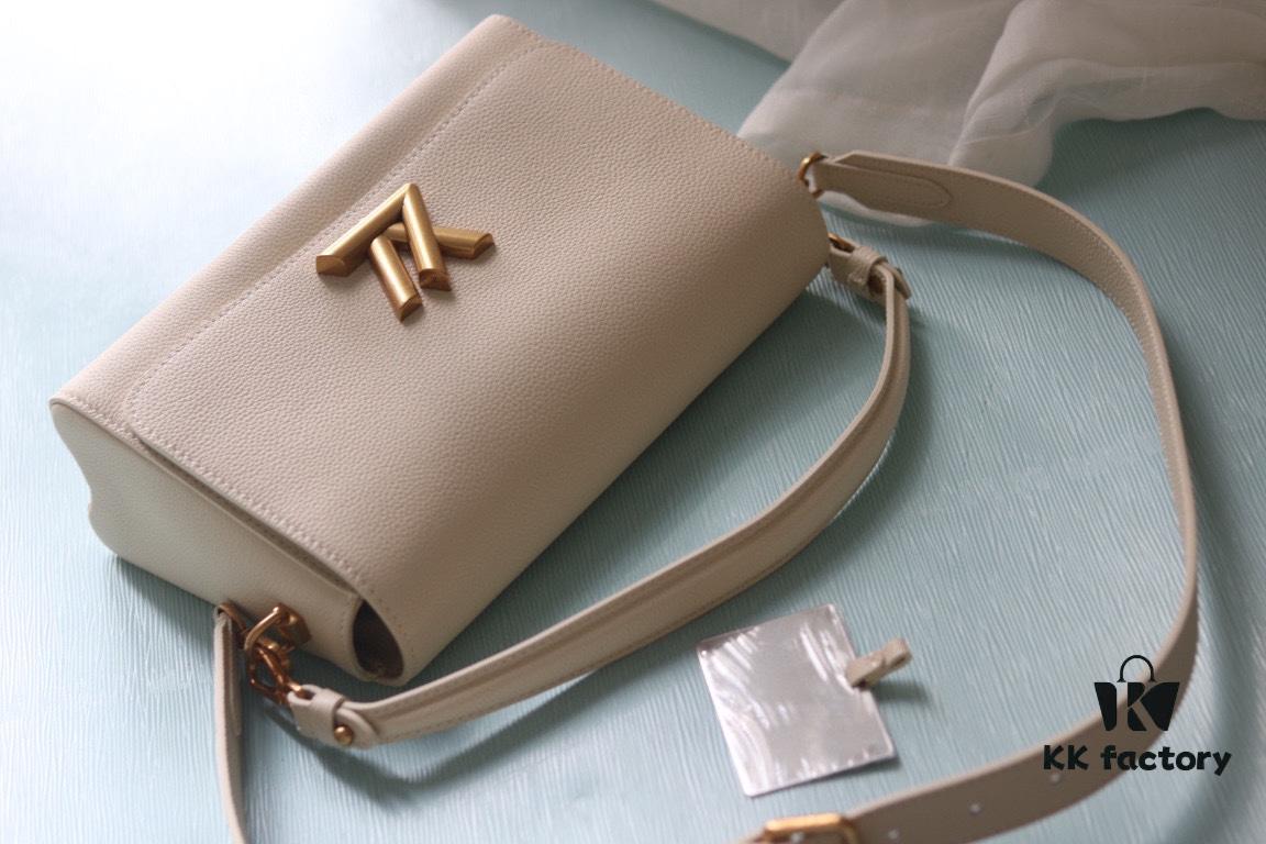 New Arrival, LV Twist Soft Twist