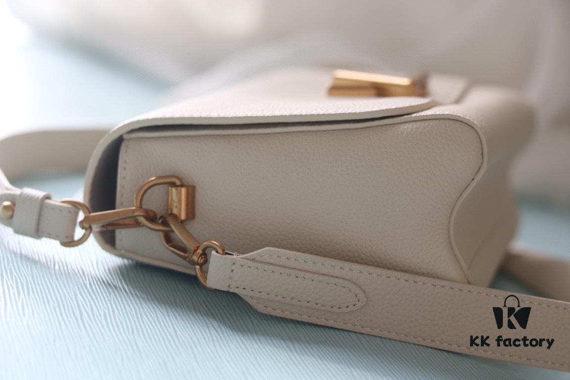 New Arrival, LV Twist Soft Twist