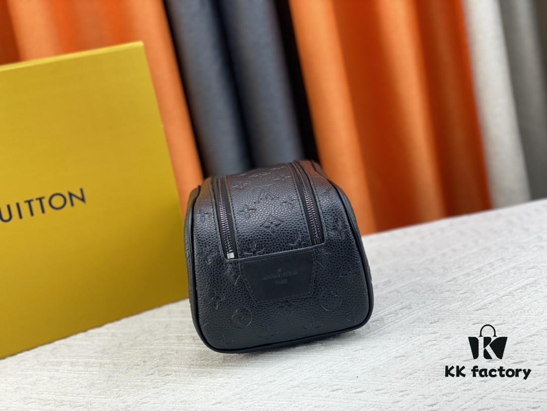 Exclusive Louis Vuitton Neymar-Inspired Dual-Zip Cosmetic Pouch – Soft Monogram Canvas, Practical & Celebrity-Favorite Design