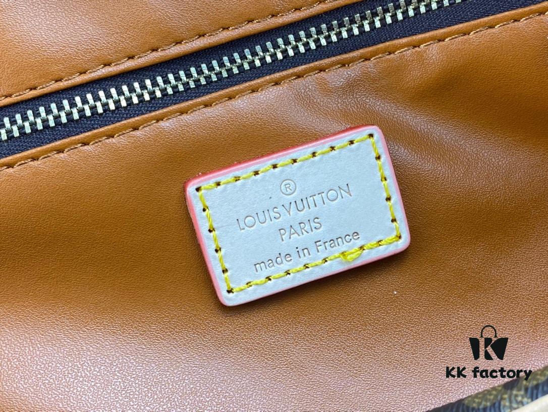 Exclusive Louis Vuitton Neymar-Inspired Double Zip Makeup Pouch – Soft Monogram Canvas, Practical Design Loved by Stars