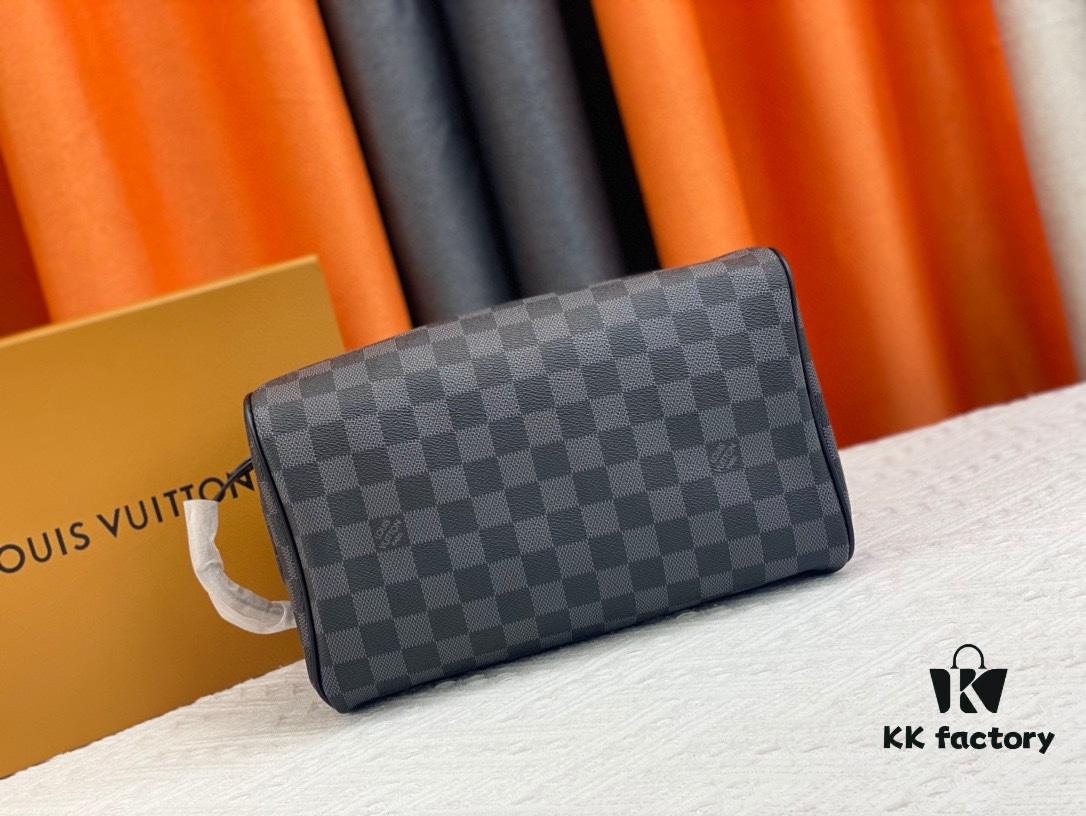 Exclusive Louis Vuitton Neymar-Inspired Dual-Zip Cosmetic Pouch – Soft Monogram Canvas, Highly Practical Design Loved by Stars