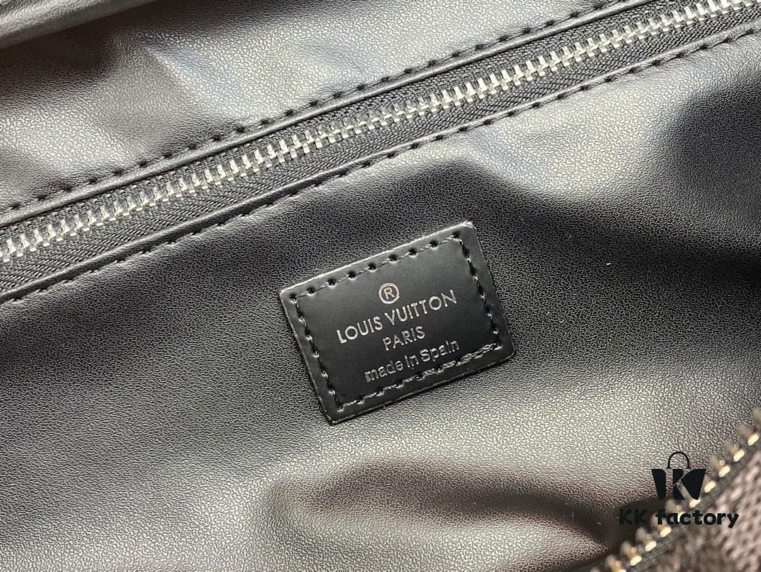 Exclusive Louis Vuitton Neymar-Inspired Dual-Zip Cosmetic Pouch – Soft Monogram Canvas, Highly Practical Design Loved by Stars