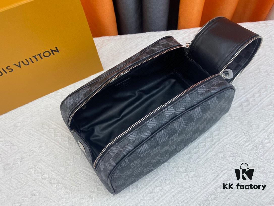 Exclusive Louis Vuitton Neymar-Inspired Dual-Zip Cosmetic Pouch – Soft Monogram Canvas, Highly Practical Design Loved by Stars