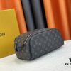 Exclusive Louis Vuitton Neymar-Inspired Dual-Zip Cosmetic Pouch, Favored by Stars, Made of Soft Monogram Canvas