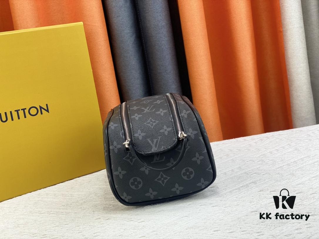 Exclusive Louis Vuitton Neymar-Inspired Dual-Zip Cosmetic Pouch, Favored by Stars, Made of Soft Monogram Canvas