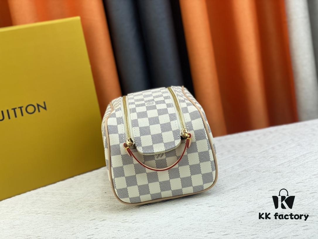 Exclusive Louis Vuitton Neymar-Inspired Dual-Zip Makeup Pouch – Soft Monogram Canvas, Highly Practical Celebrity Favorite