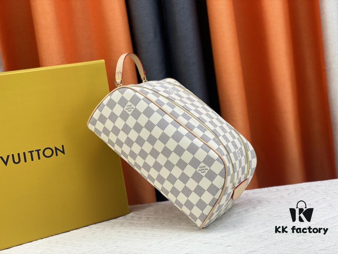 Exclusive Louis Vuitton Neymar-Inspired Dual-Zip Makeup Pouch – Soft Monogram Canvas, Highly Practical Celebrity Favorite