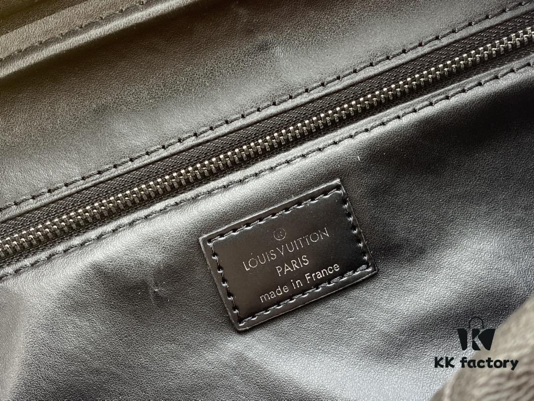 Exclusive Louis Vuitton Neymar-Inspired Dual-Zip Cosmetic Pouch, Favored by Stars, Made of Soft Monogram Canvas