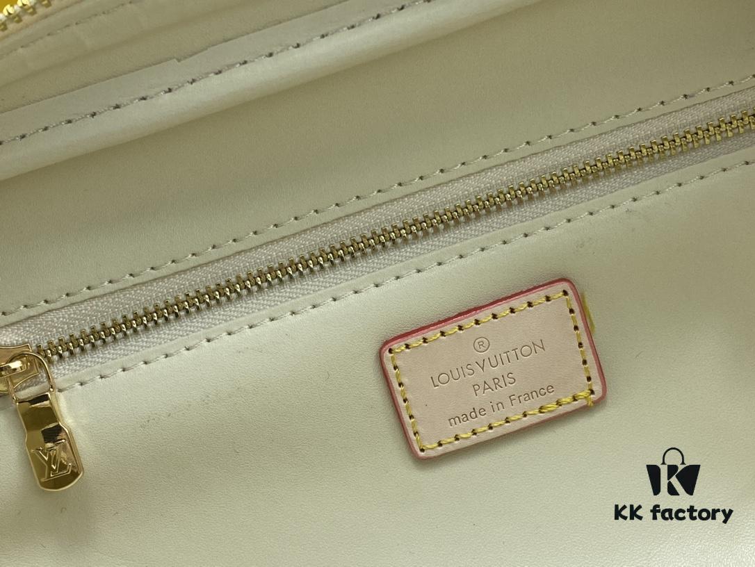 Exclusive Louis Vuitton Neymar-Inspired Dual-Zip Makeup Pouch – Soft Monogram Canvas, Highly Practical Celebrity Favorite