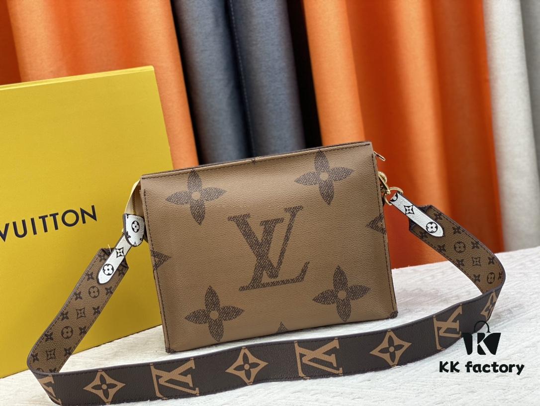 Authentic High-End Quality Exclusive Redesign 💥 M47542 M67692 M47545 LV [Rose] Remodeled Official Website Toiletry Bag Super Hot Beautiful New Model LV Original Sample Matched Pattern Quality 🌵 Classic Monogram Clutch Toiletry Bag 🤞 Ultra-High Quality Authentic Hardware 💧 Creatively Crafted 👍🏻 Excellent Fit and Design Concept 💦 Masterfully Made, Size 25 x 20.5