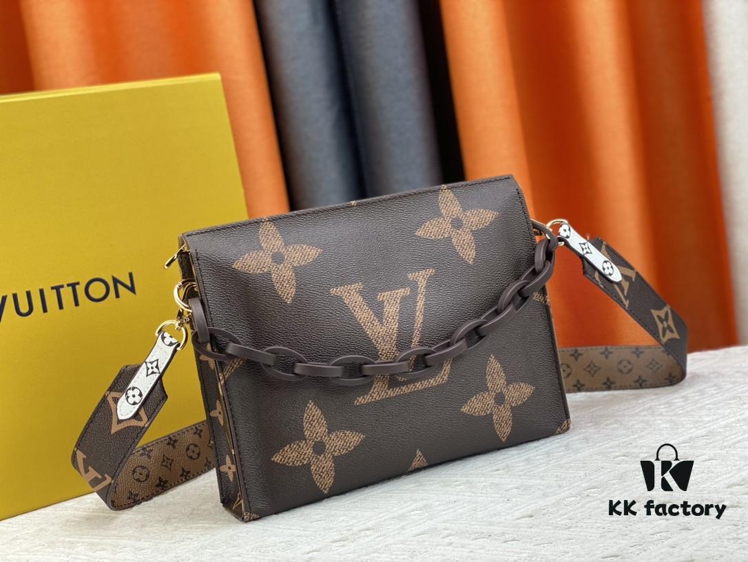 Authentic High-End Quality Exclusive Redesign 💥 M47542 M67692 M47545 LV [Rose] Remodeled Official Website Toiletry Bag Super Hot Beautiful New Model LV Original Sample Matched Pattern Quality 🌵 Classic Monogram Clutch Toiletry Bag 🤞 Ultra-High Quality Authentic Hardware 💧 Creatively Crafted 👍🏻 Excellent Fit and Design Concept 💦 Masterfully Made, Size 25 x 20.5