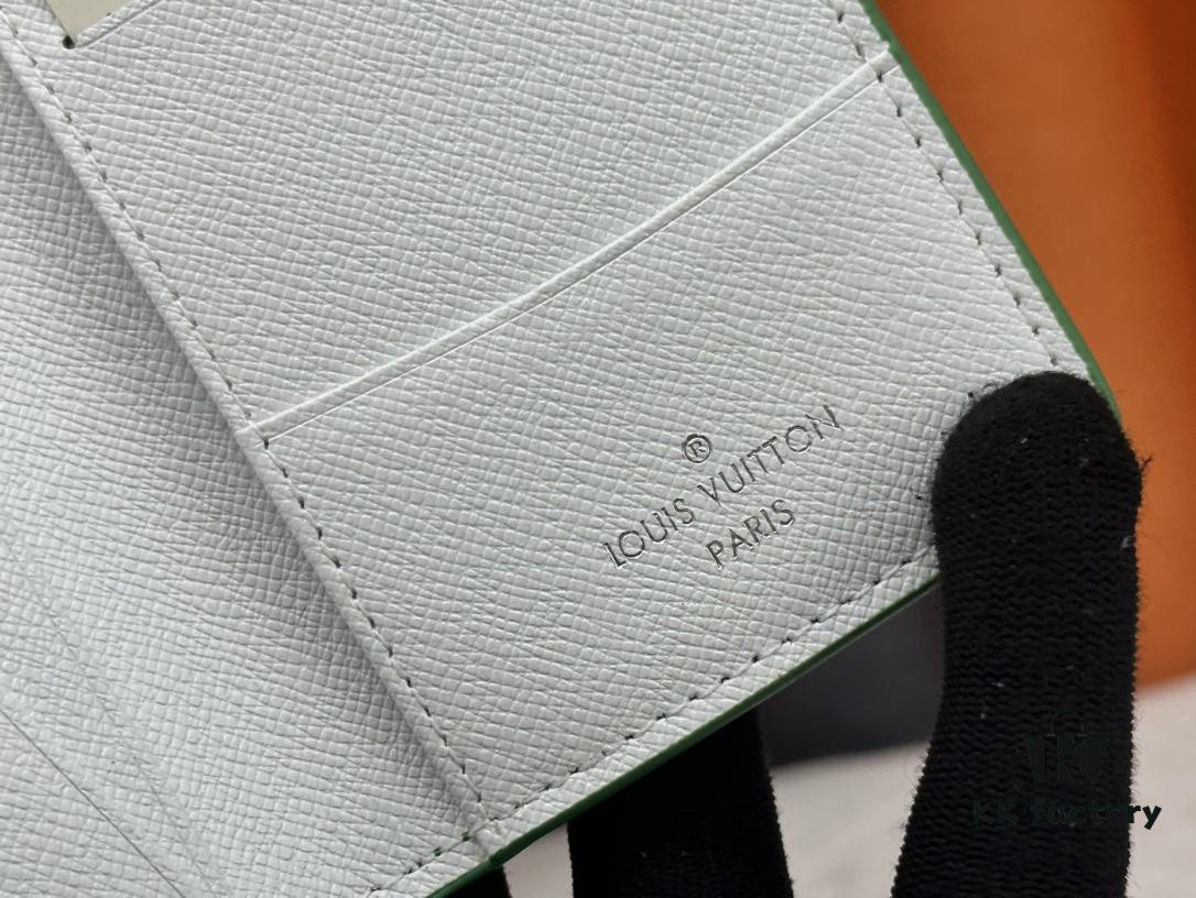 M80798 Monogram Canvas Everyday Pouch