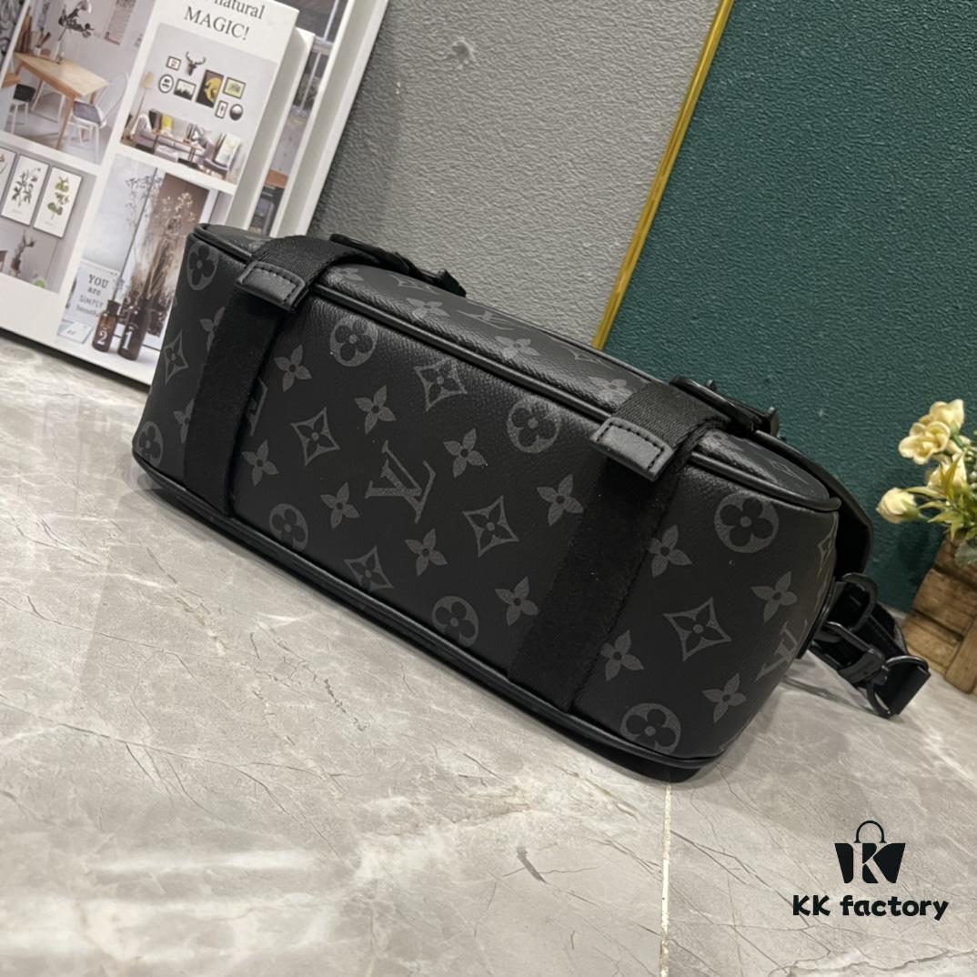 Upgraded Version 230 M46972 Monogram and Black Flower LV Trail Messenger Bag