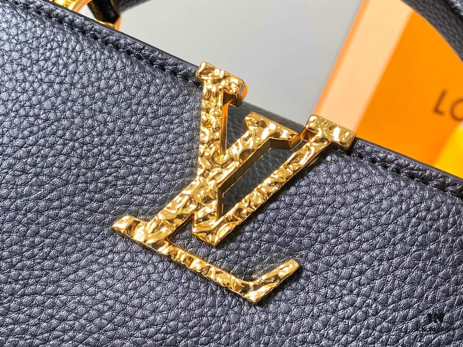 Upgraded M24671 Capucines East West Mini Bag