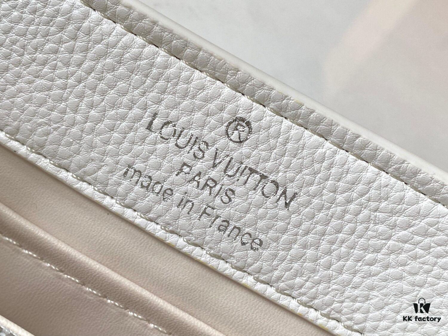 Upgraded M24671 Capucines East West Mini Bag