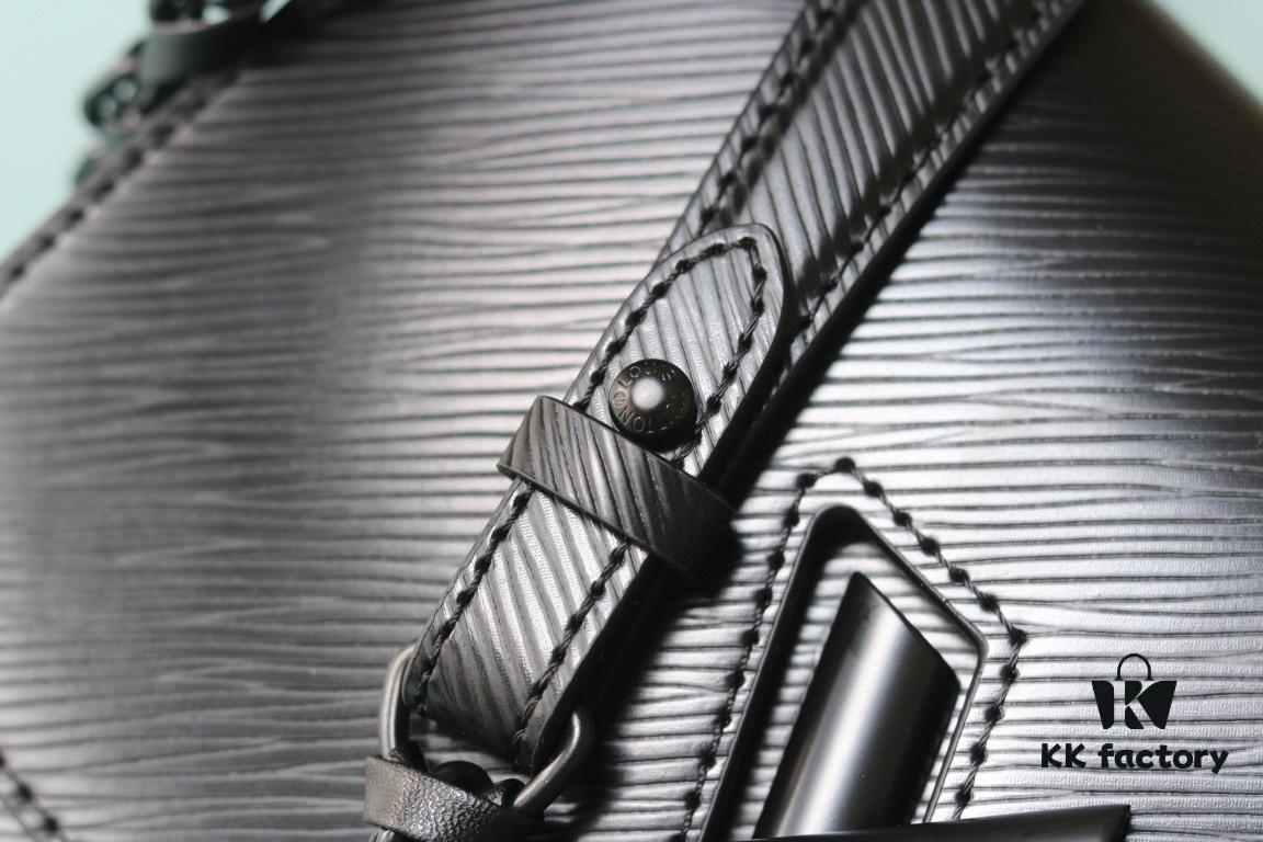 2024 New Black Warrior Twist Medium Handbag - Epi Grained Leather with LV Twist Lock