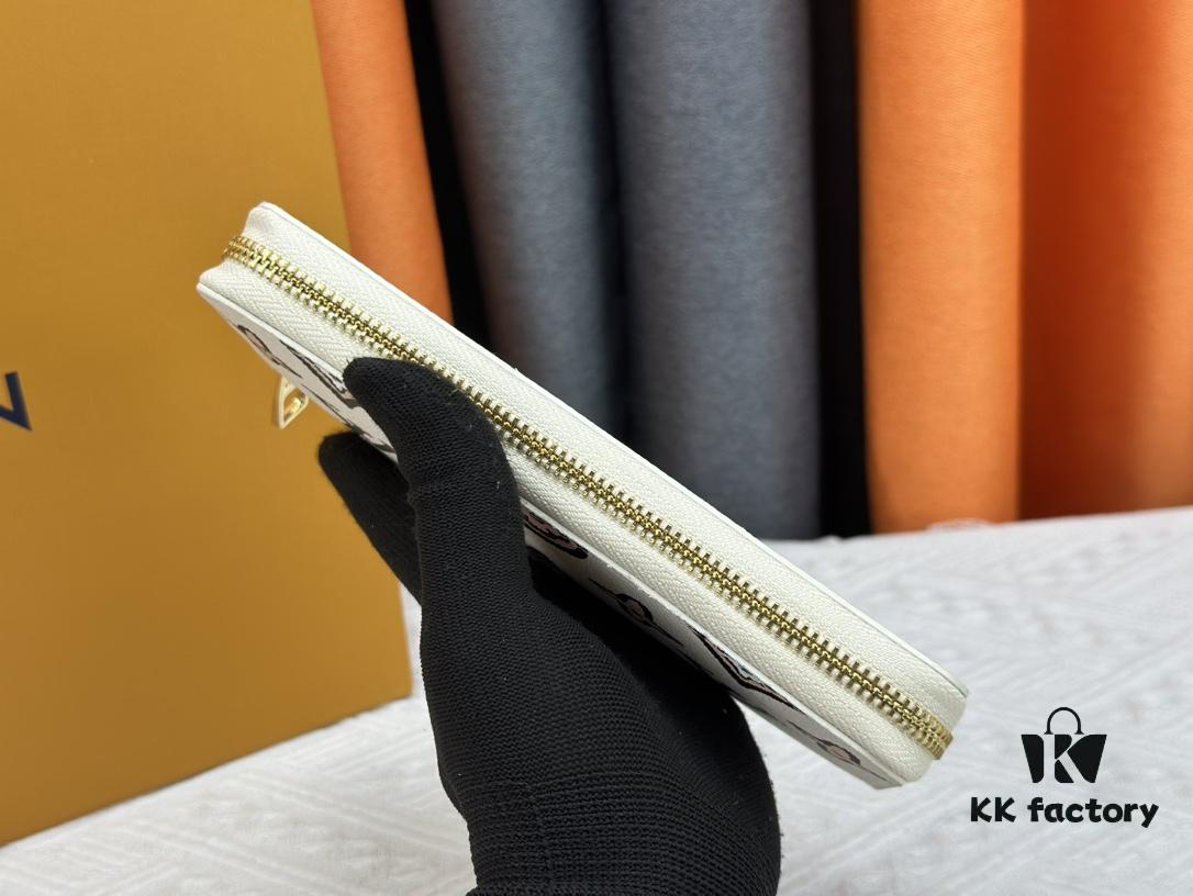 Wallet M60017 (80828) Zippy Zipper Wallet