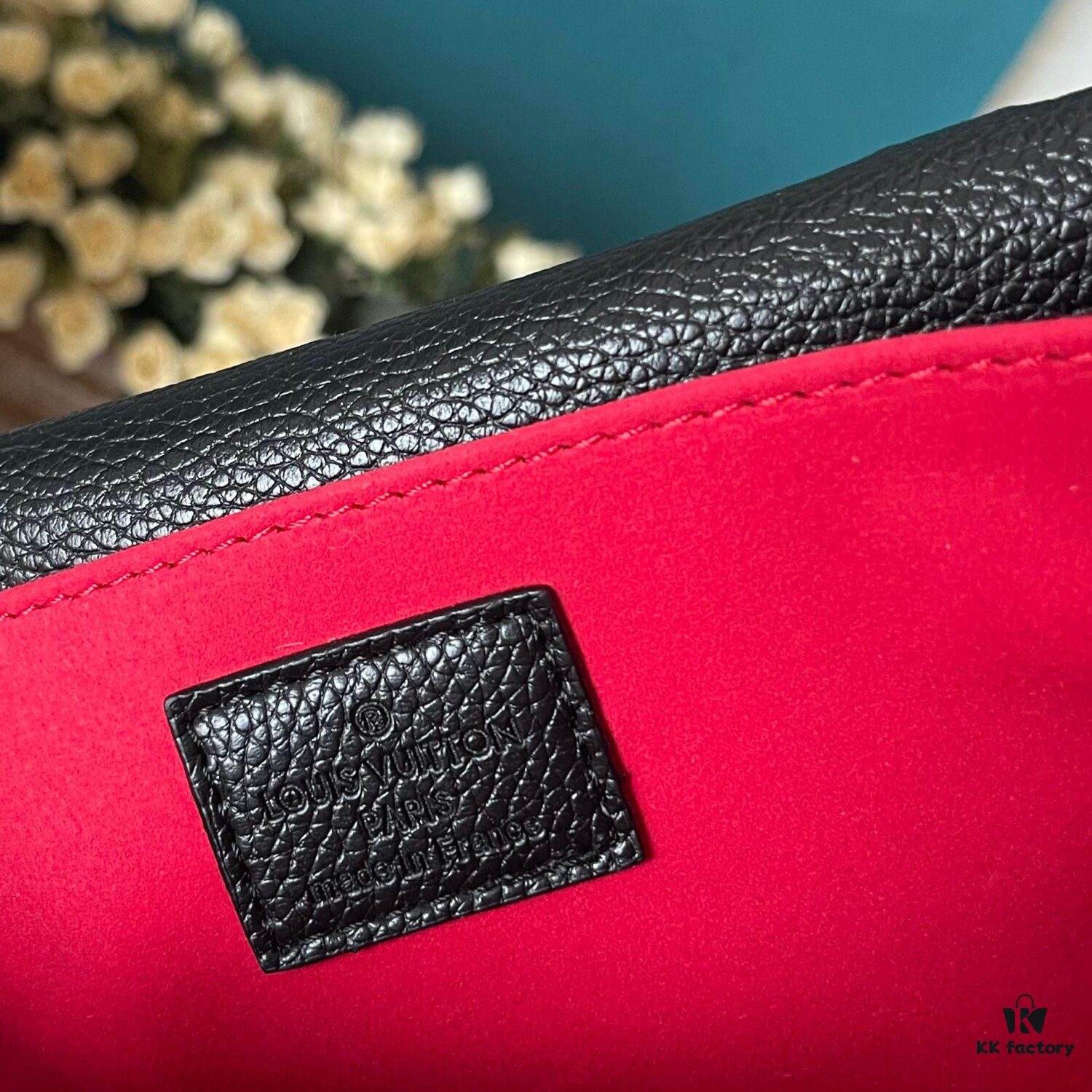 Upgraded Version 160 (High-Quality Replica) M12429 M23940 M40749 M46914 M46279 M22834 M46595 LV Messenger Bag Small Size East West Métis Handbag