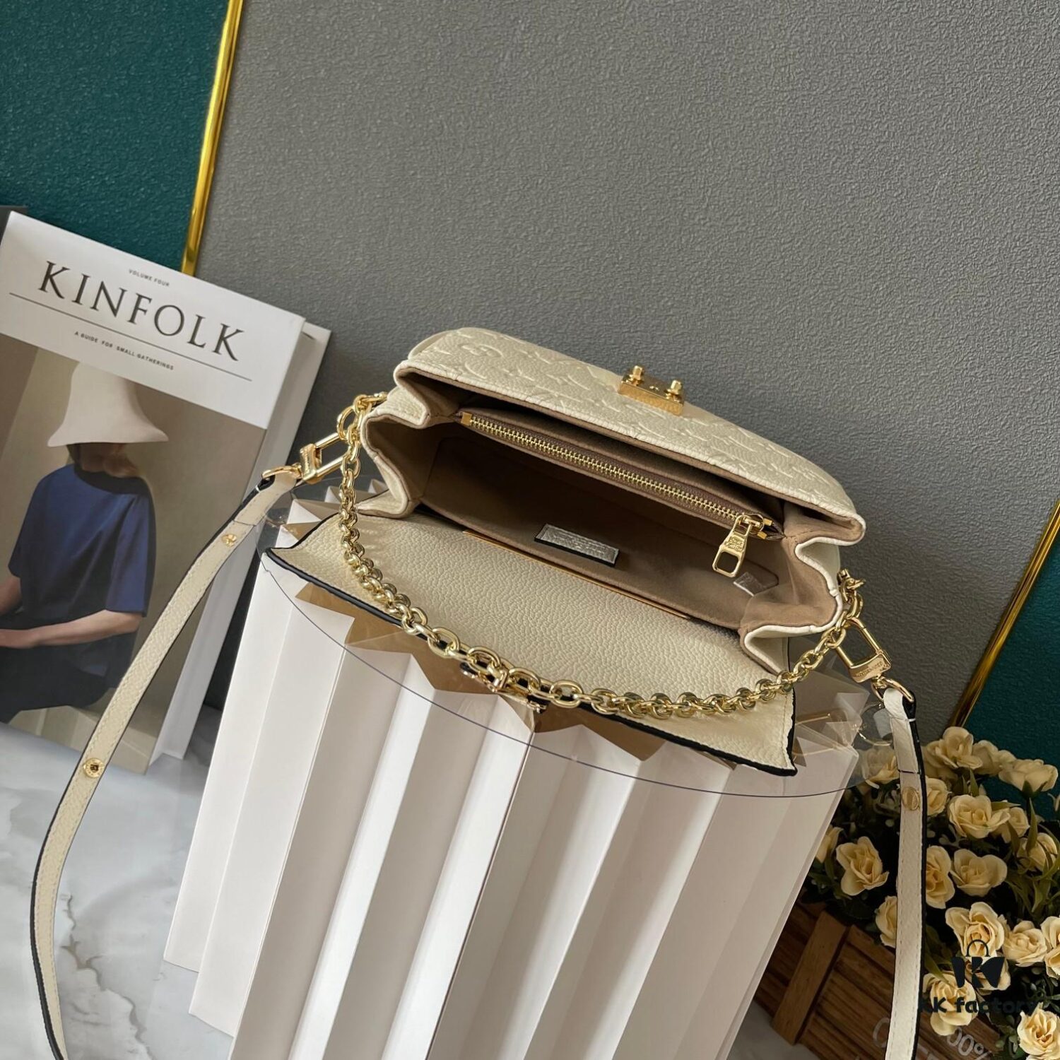 Upgraded Version 150 (High-Quality Replica) M12429 M23940 M40749 M46914 M46279 M22834 M46595 LV Satchel Bag Small East West Métis