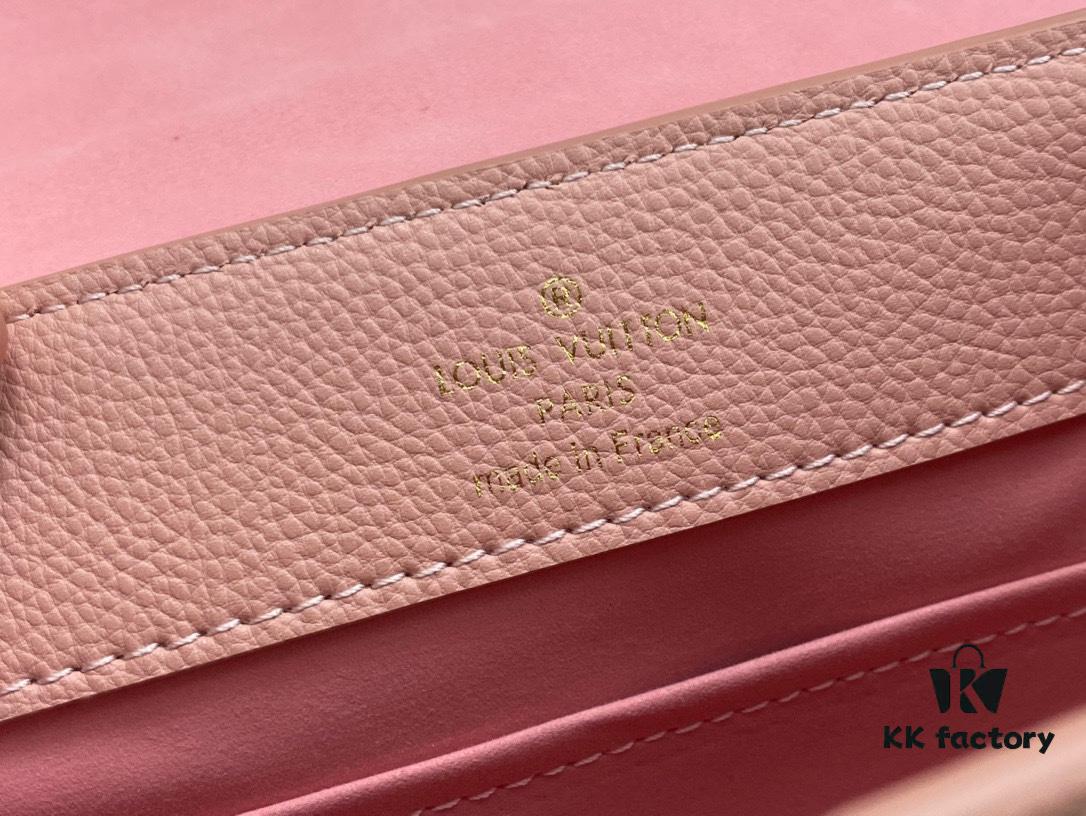 Upgraded Original M22626 M21088 M21052 M20997 This Season's Petite Lockme Ever Mini Bag