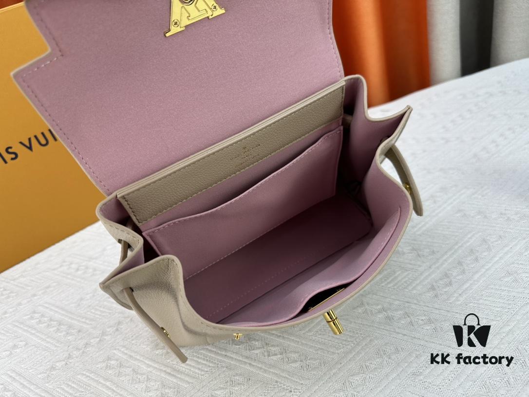 Exclusive Background Upgraded Original Version M21088 M21052 M20997 This Season, the Petite Lockme Ever Mini Bag Features Fashionable New Hues in Grained Calfskin Leather