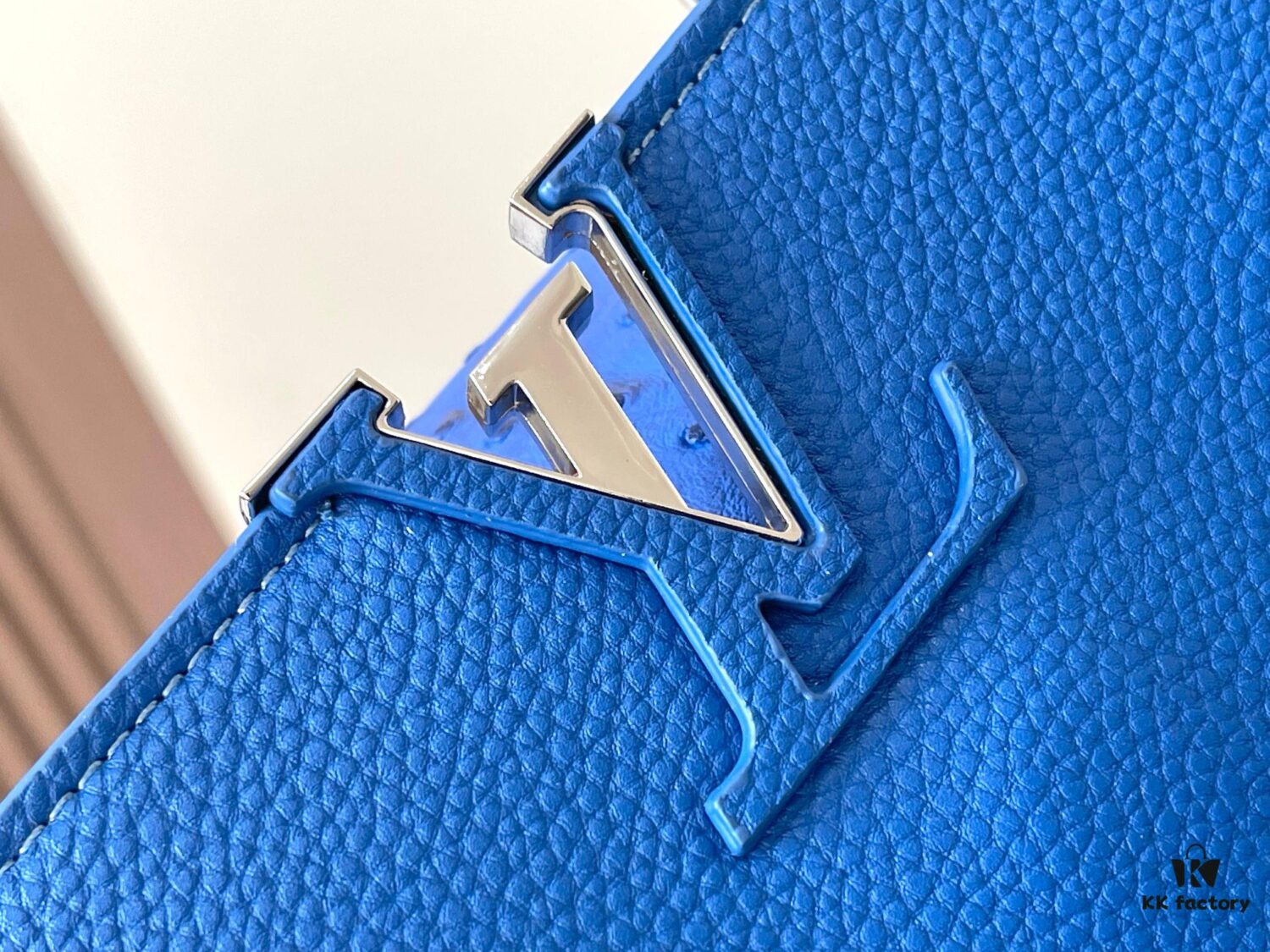 Upgraded M82905 Blue Ostrich