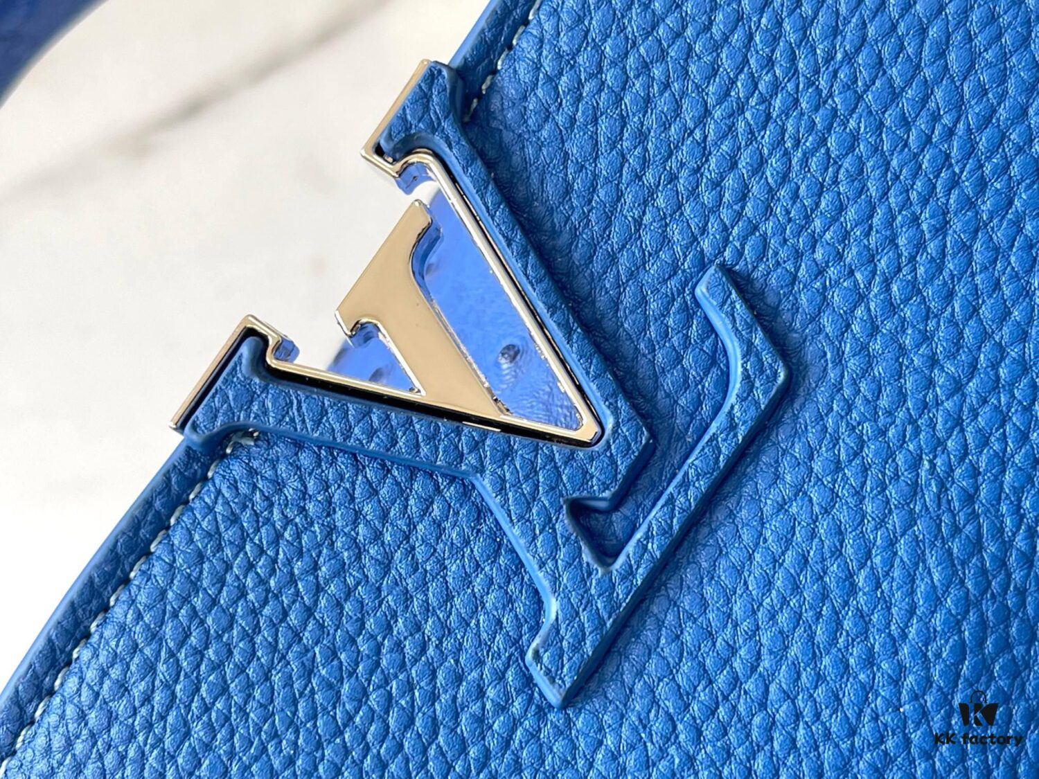 Upgraded M82905 Blue Ostrich