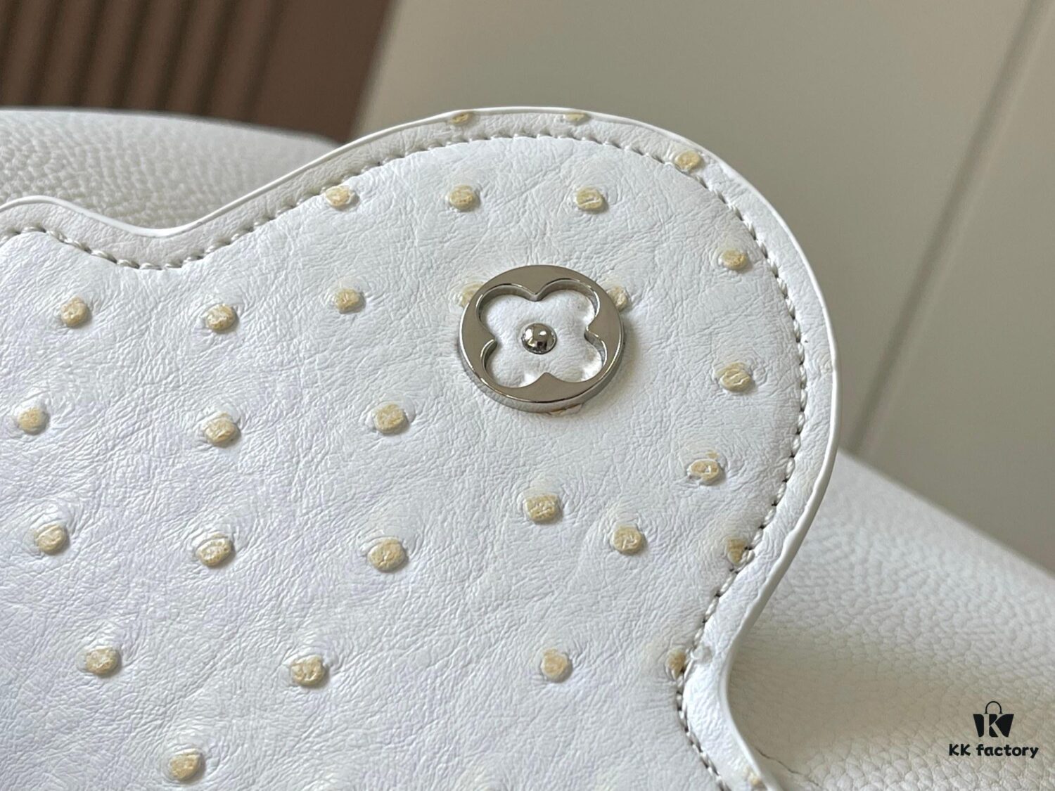 Upgraded M82905 White Ostrich