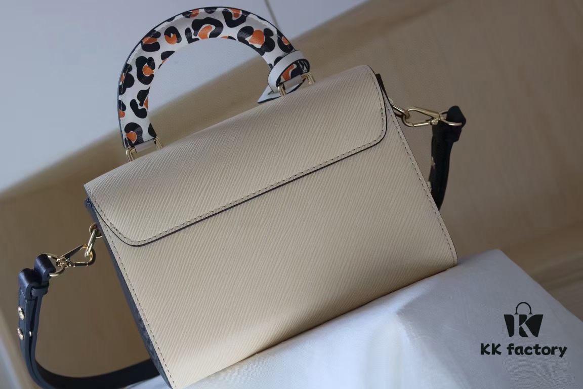 Rose] New Arrival [Rose] Model: 50362/58568/58569/58546/50280/50271 [Rose] 2022 Fall Wild at Heart Capsule Collection infuses the Twist Medium handbag with wild elegance. Crafted in iconic Epi grained leather, accented with trunk-inspired handles and a leopard-print signature plaque, this piece combines bold style with functional beauty. The detachable leather shoulder strap enhances versatility, making it an ideal companion for autumn wardrobes.