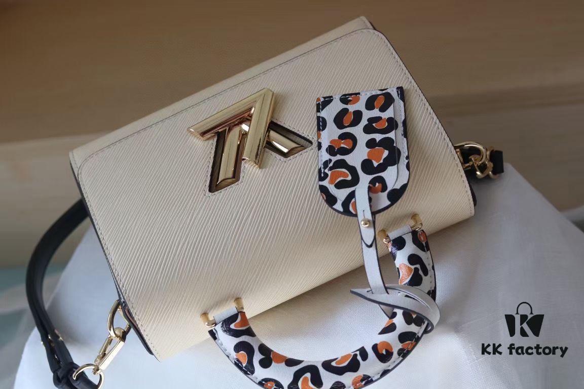 Rose] New Arrival [Rose] Model: 50362/58568/58569/58546/50280/50271 [Rose] 2022 Fall Wild at Heart Capsule Collection infuses the Twist Medium handbag with wild elegance. Crafted in iconic Epi grained leather, accented with trunk-inspired handles and a leopard-print signature plaque, this piece combines bold style with functional beauty. The detachable leather shoulder strap enhances versatility, making it an ideal companion for autumn wardrobes.