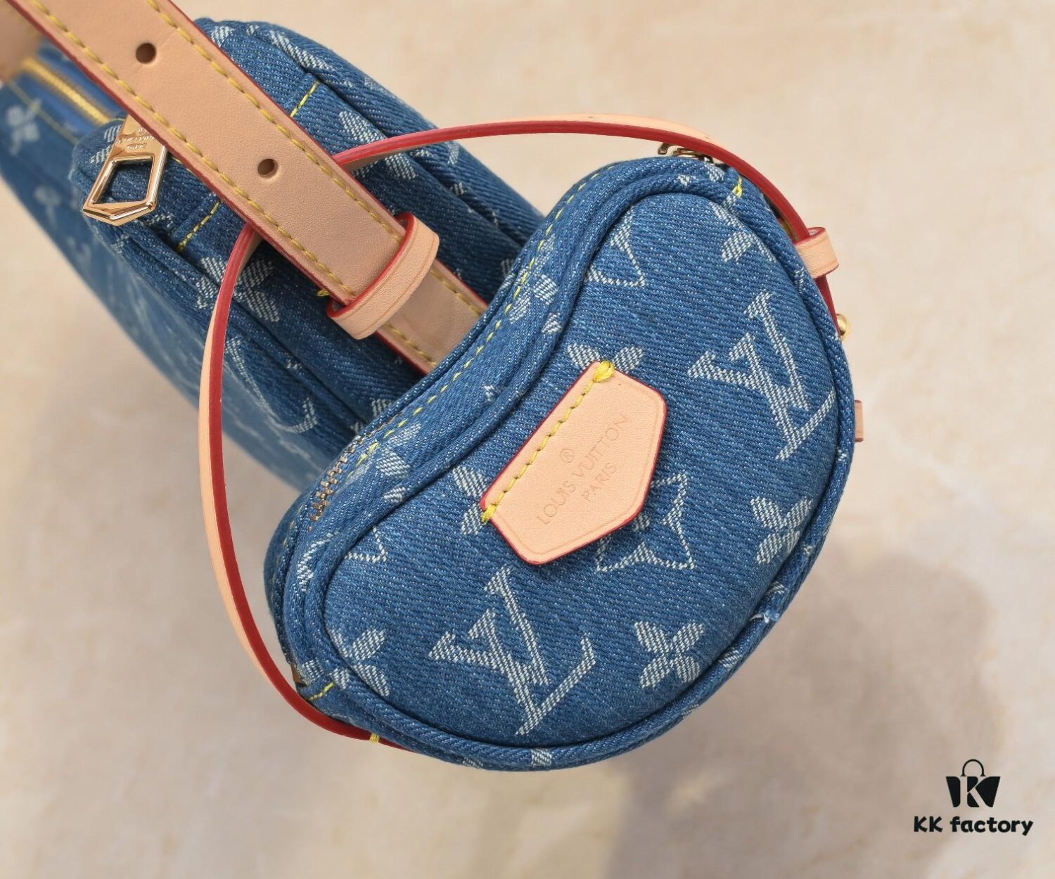 Upgraded Original M46856 M46828 Denim New Style Lv 2024 Latest Monogram Horn Adjustable Strap Pea Bag with Extra Pendant Mini Waist Pouch and Enlarged Design LV Monogram Coated Canvas Croissant Bag