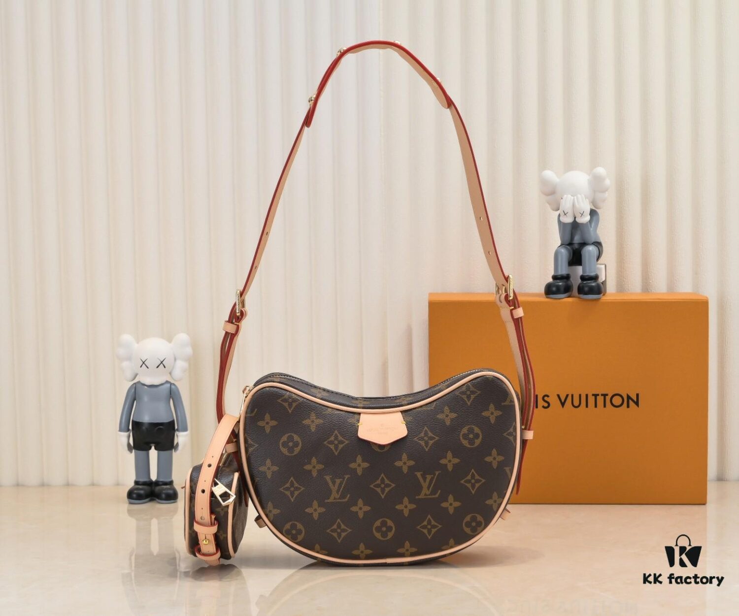 Upgraded Original M46856 M46828 Vintage New Lv 2024 Latest Monogram Horn Adjustable Strap Pea Bag with Pendant Mini Pouch Kidney Bag and Enlarged Design LV Monogram Croissant Bag Pea Bag